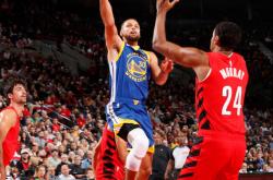 雷速体育比分官网直播-独行侠翻盘马刺，库里点燃赛场