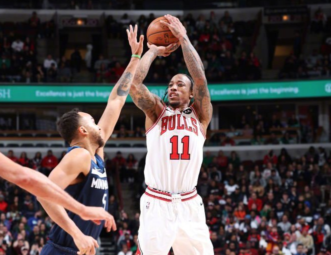 包含鹈鹕绝杀德国男篮，恩比德三分雨点燃全场的词条