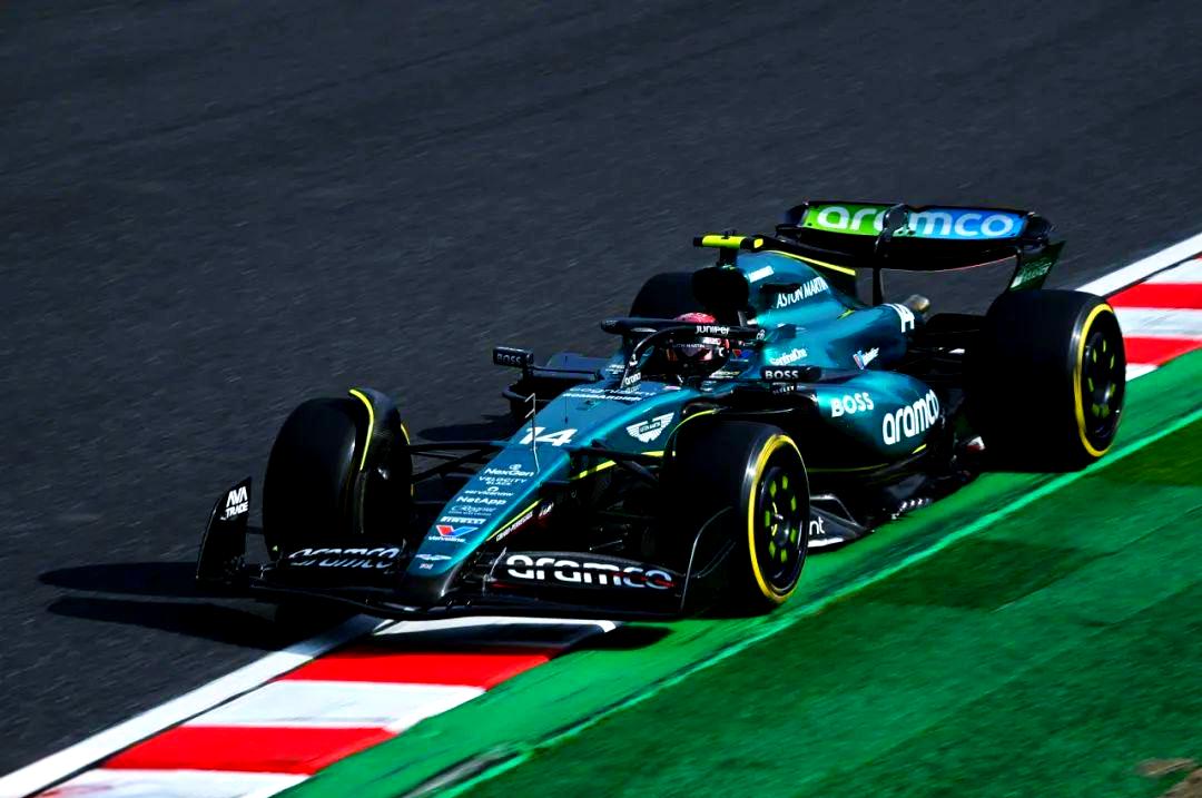 包含阿斯顿马丁轻取索伯车队，阿隆索惊艳四座的词条