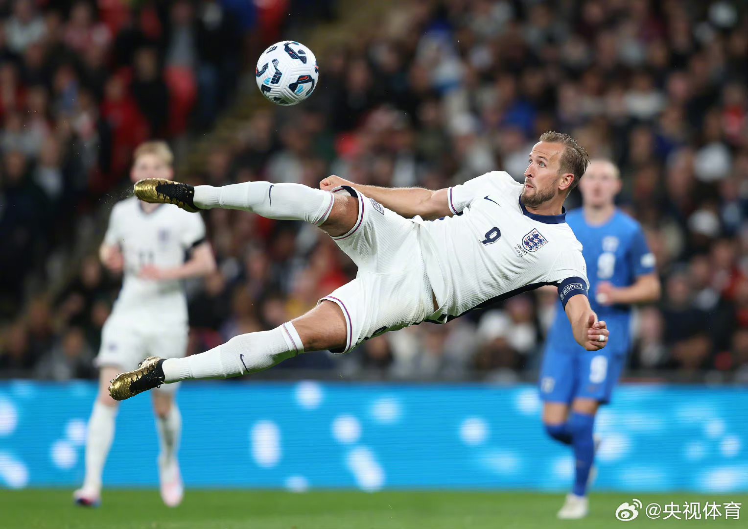 韩国队完胜法国队，黄鸭组合状态火热