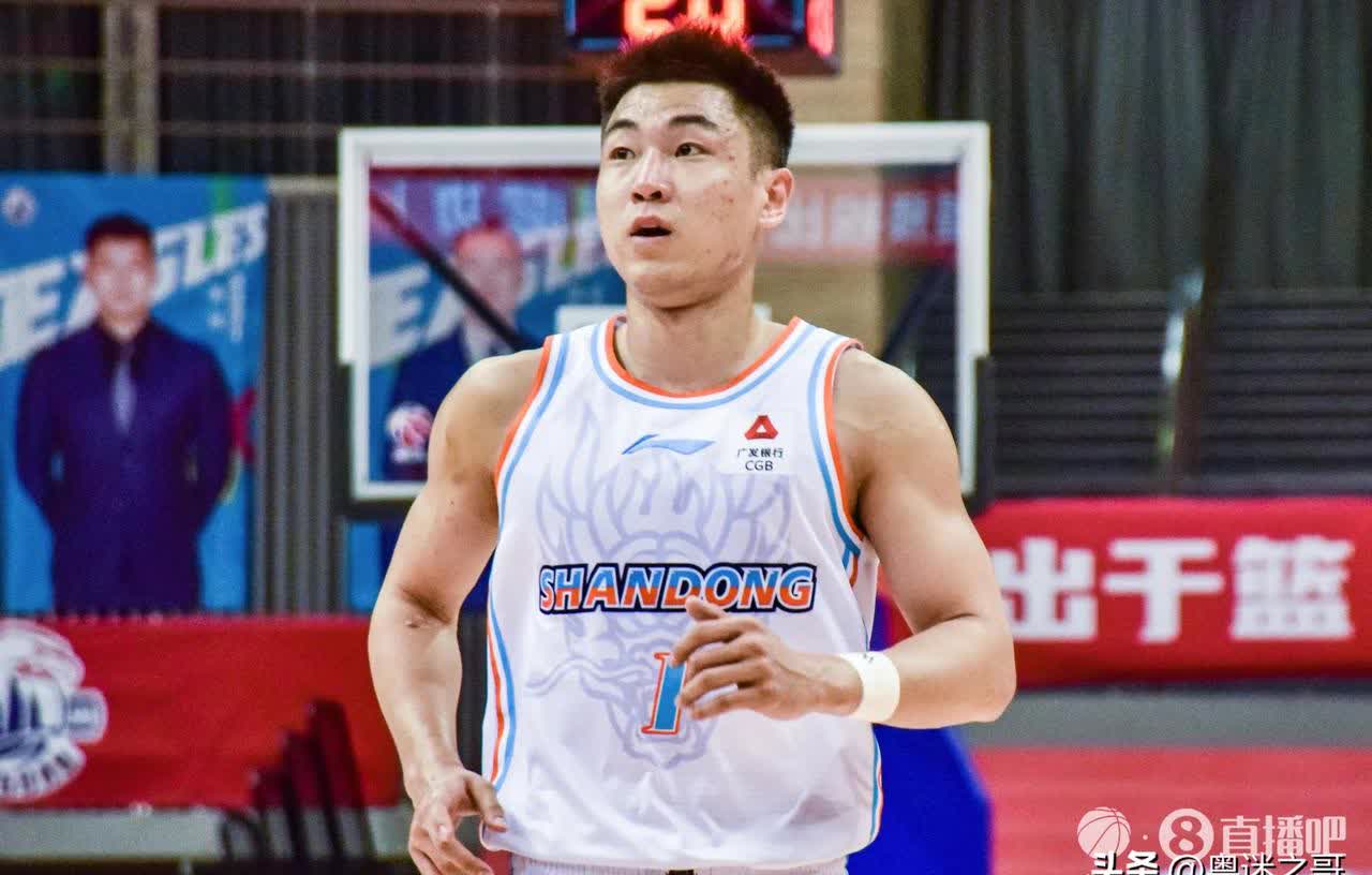 山东队鏖战快船，郭艾伦状态火热